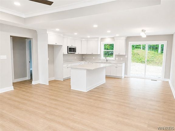 4th image of 6515 Burke Rd