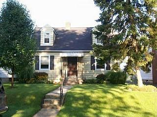 1st image of 213 S Westmoor Ave