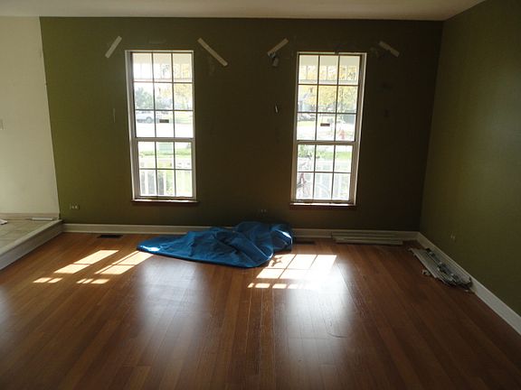 3rd image of 256 Bingham Ct