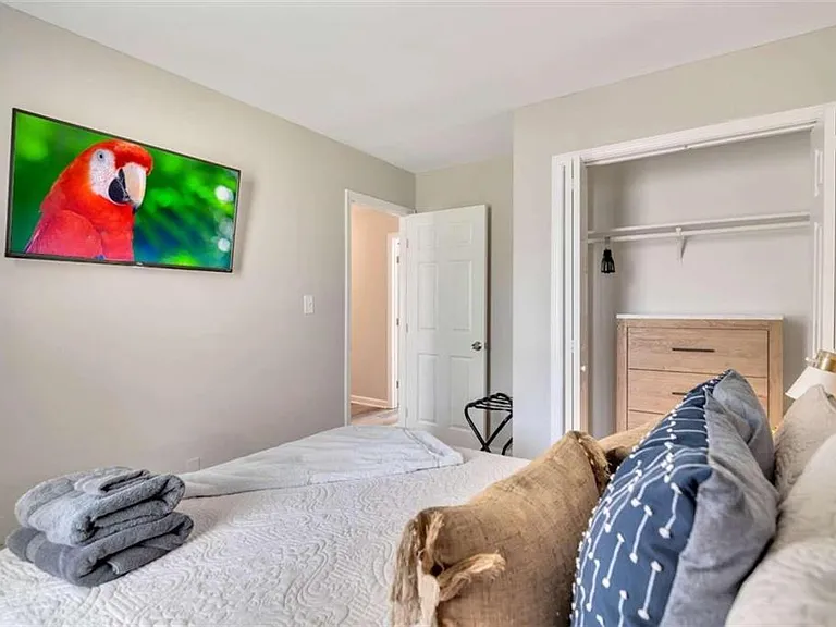 2101 Valley Oaks Dr SE — Photo 19