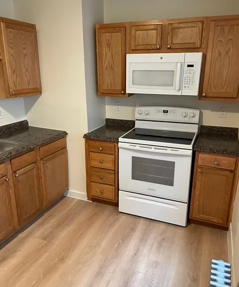 180 Tyler St #1 — Photo 10