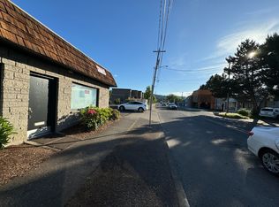 405 E Arlington St, Gladstone, OR 97027