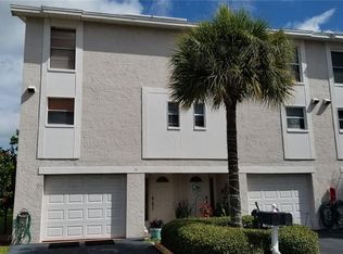 255 Capri Cir N APT 17, Treasure Island, FL 33706