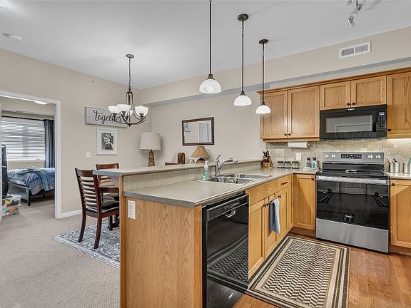 5th image of 660 Lequime Rd #405