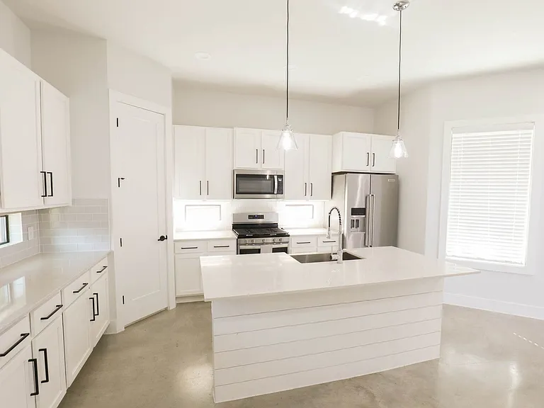 1309 Cometa St #1 — Photo 8