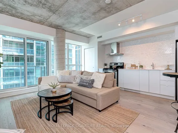69 Lynn Williams St #1010, Toronto, ON M6K 3R7