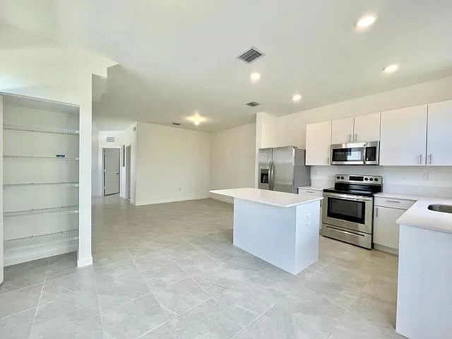 11719 SW 246th Ter — Photo 16