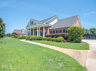 105 Vinings Place Dr, Warner Robins, GA 31088