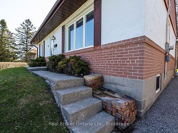 4th image of 9 Granard Blvd