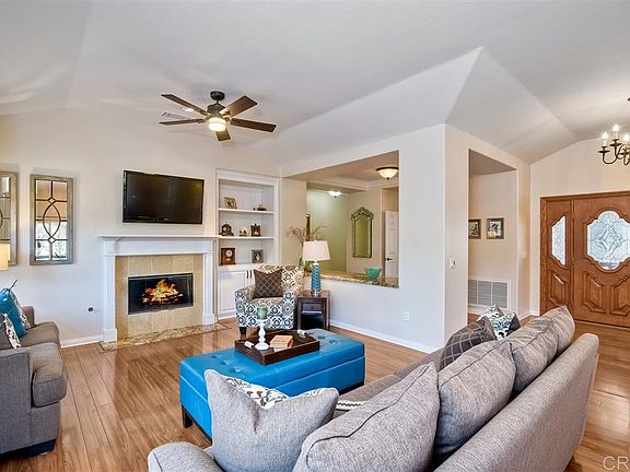 3rd image of 4013 Pala Mesa Oaks Dr