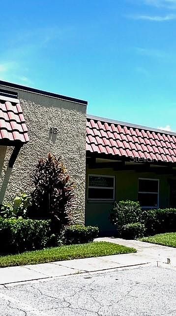 1st image of 1701 Pinehurst Rd APT 13C