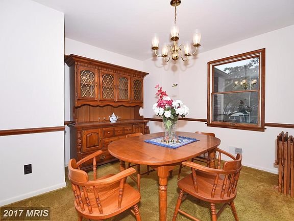 Dining area just off the main entrance