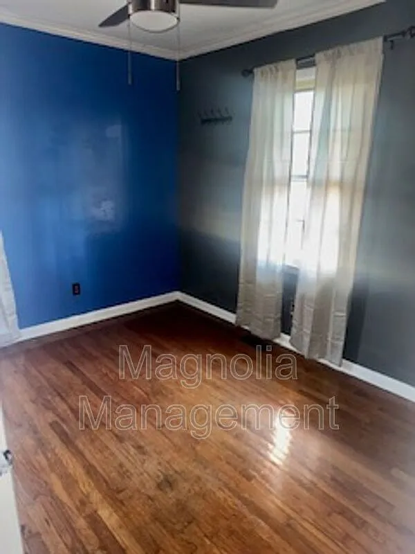 3 bed, 1.0 bath, $1,350 — Photo 4