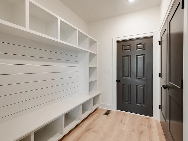 3802 Syfert Ln — Photo 12