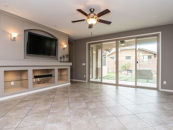 4410 S Jasmine Dr-16