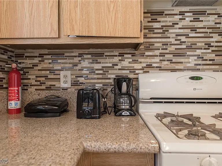 7250 Hardtack Cir — Photo 36