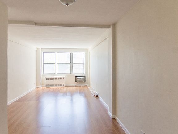 3rd image of 50 Bayard St #5SS