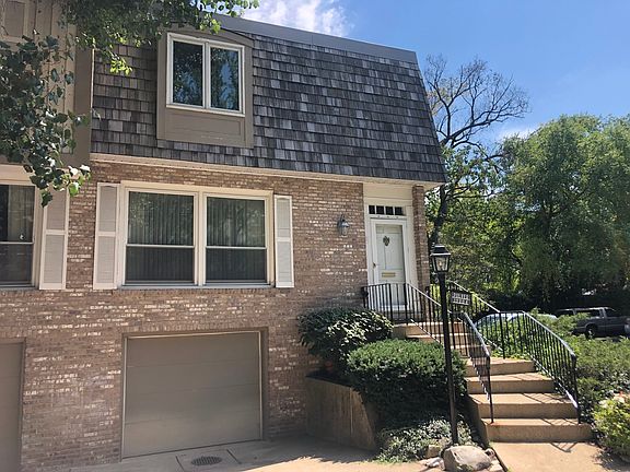 2nd image of 1920 Wilmette Ave Unit A