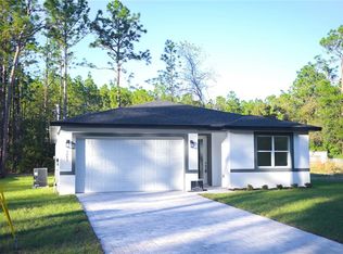 1245 W Hedgewood Ln, Citrus Springs, FL 34434