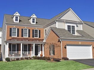 42806 Ravenglass Dr, Ashburn, VA 20148