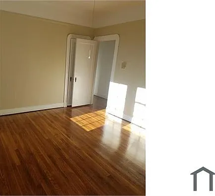 2802 Castiglione St — Photo 5