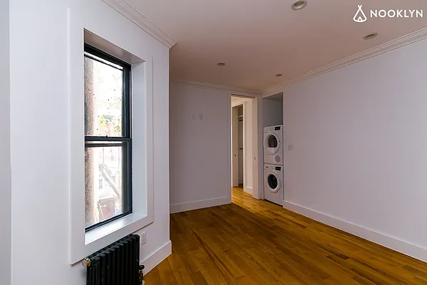 Rented by Nooklyn NYC LLC | media 68