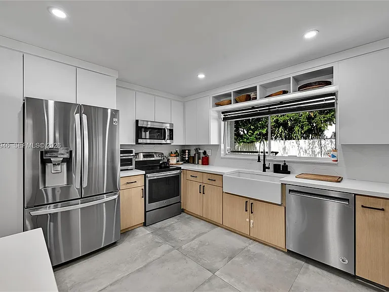 21150 NE 3rd Ave — Photo 14