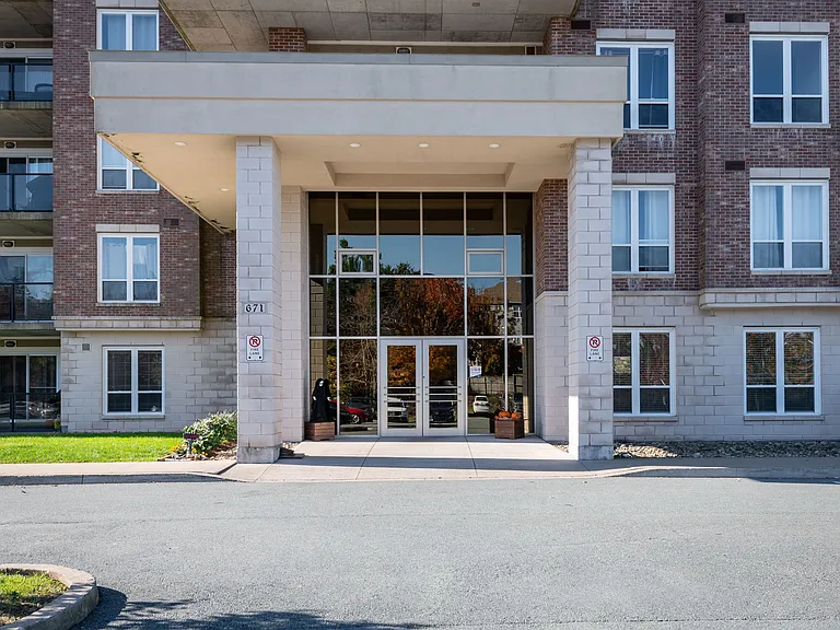 671 Larry Uteck Blvd — Photo 26