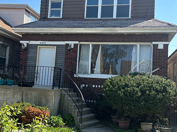 2nd image of 4833 W Polk St #2