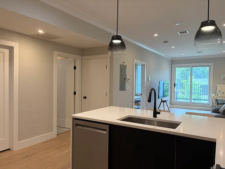 109 Prospect St #102 — Photo 8