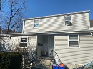 27 4th Ave FLOOR 2, East Rockaway, NY 11518