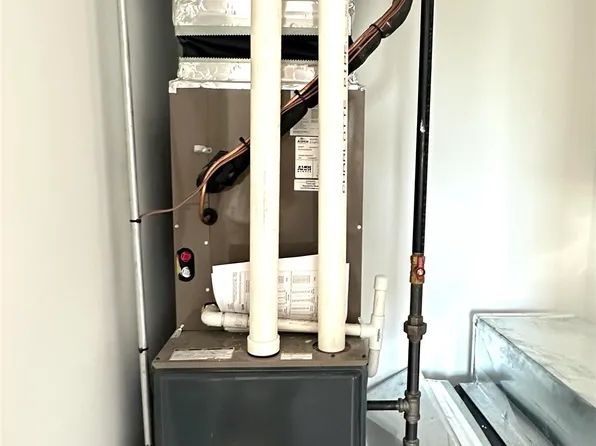 84 Logan Avenue image 19 of 19