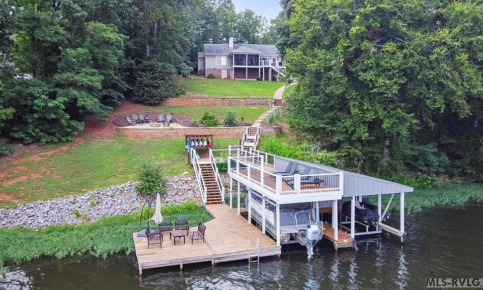 1st image of 136 Boyd Dr