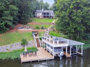 136 Boyd Dr, Bracey, VA 23919