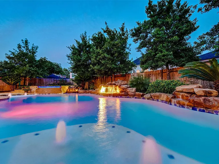 23707 Thornsby Ct — Photo 36
