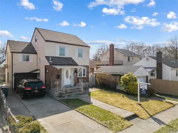 160-14 26th Avenue, Flushing, NY 11358