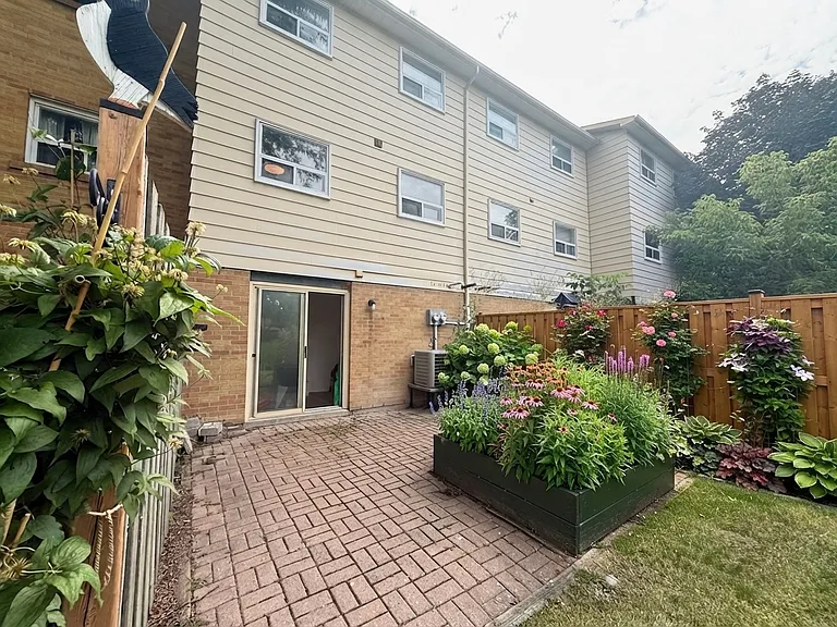 2830 Midland Ave #40 — Photo 20