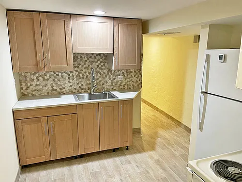 1420 W Edgewater Ave #B Photo 1
