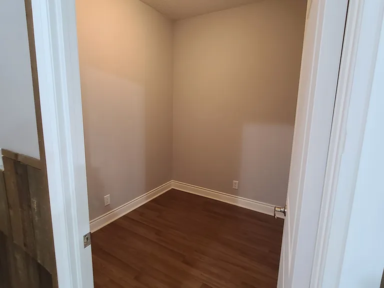 55 S Town Centre Blvd #105 — Photo 15