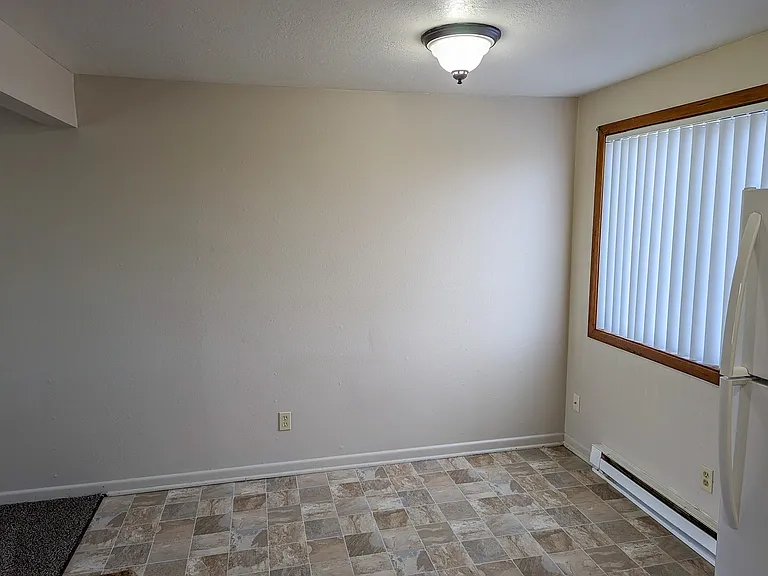 115 Garland Way N #11 — Photo 7