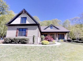 3426 Lanyard Ln, Louisville, TN 37777