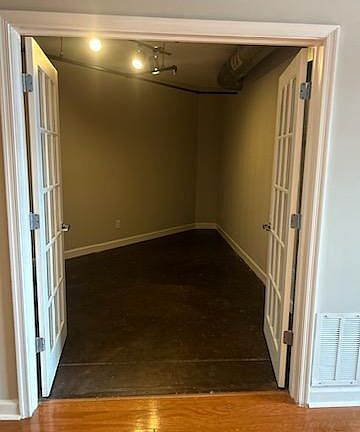 5th image of 815 Porter St APT 313