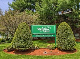 13 Walker Rd APT 12, North Andover, MA 01845