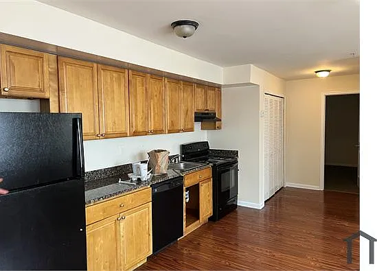 2220 Bryan Pl SE #202 — Photo 5
