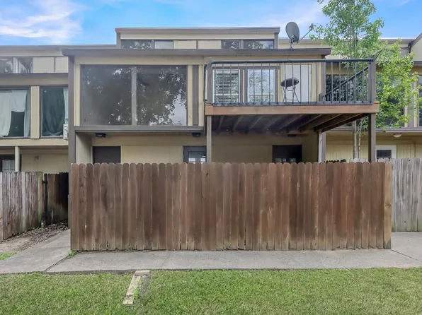 18 Lakeway St #18, Conroe, TX 77304