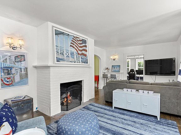 5th image of 61 Hillandale Rd