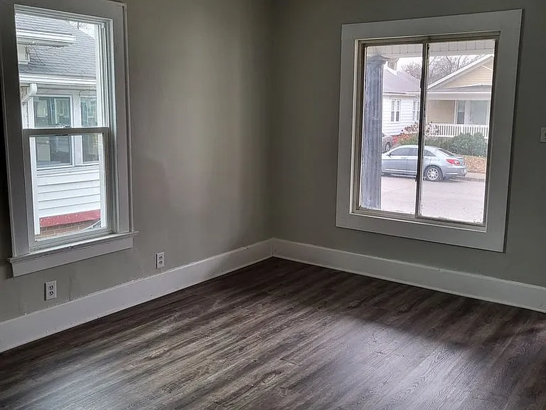 1104 Adams Ave — Photo 13