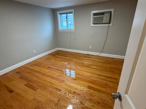 5th image of 23 Roughan St APT 2