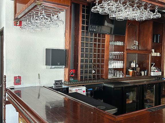 5th image of 3001 S Kinnickinnic Ave #1