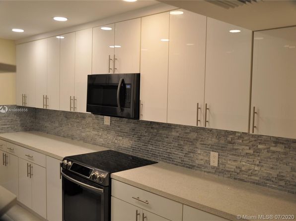 White Kitchen Cabinets North Miami Beach Real Estate 3 Homes For Sale Zillow